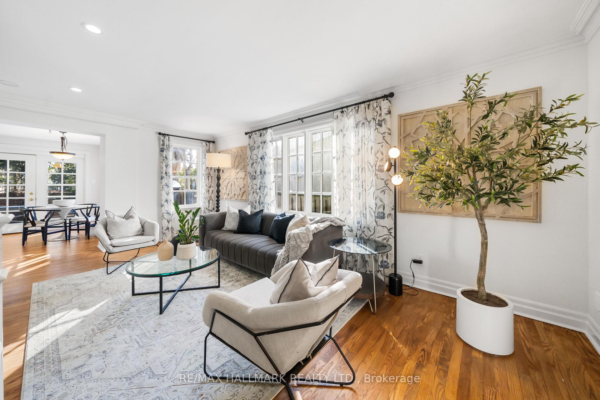 Photo 20 of 218 Yonge Boulevard, Toronto, Bedford Park-Nortown — HOMEH