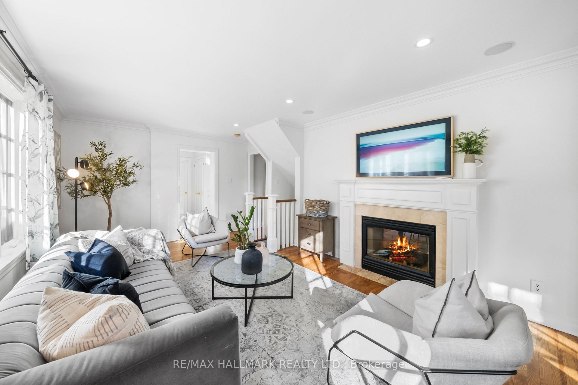 Photo 14 of 218 Yonge Boulevard, Toronto, Bedford Park-Nortown — HOMEH
