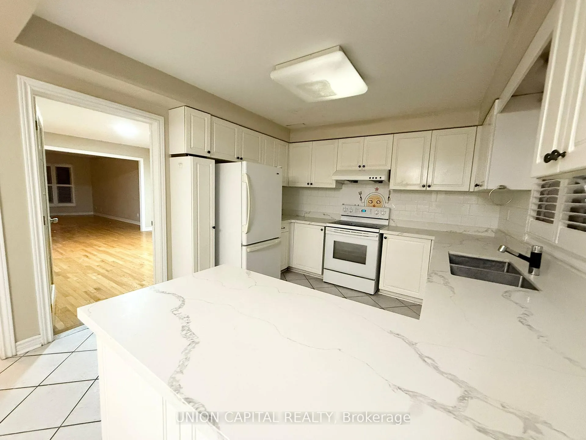 Photo 6 of 51 Kimbark Crescent, Markham, Milliken Mills East — HOMEH
