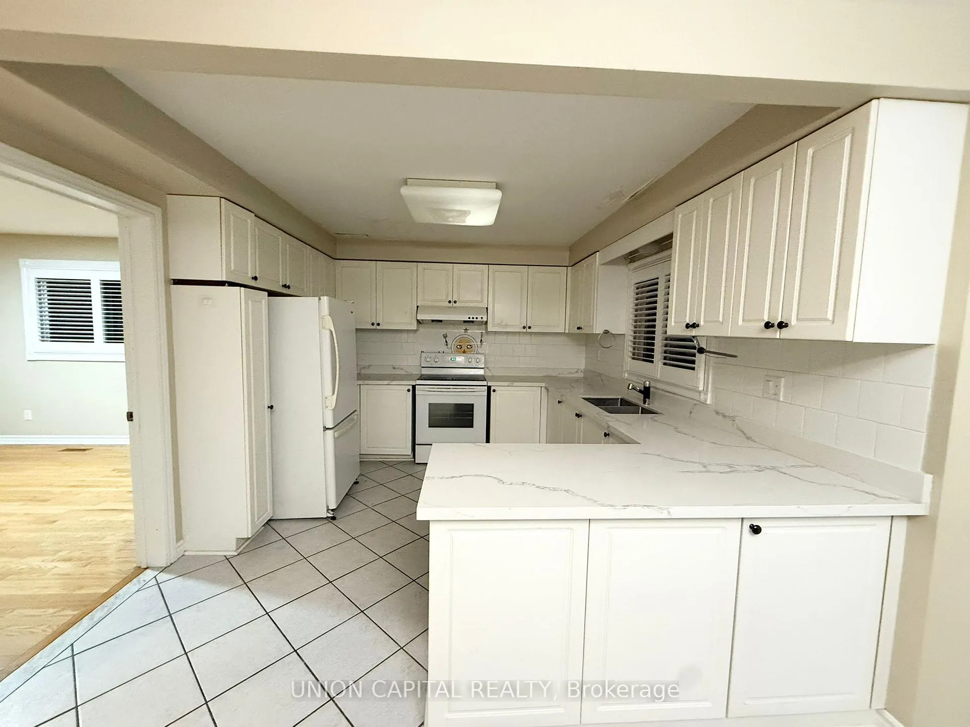 Photo 9 of 51 Kimbark Crescent, Markham, Milliken Mills East — HOMEH