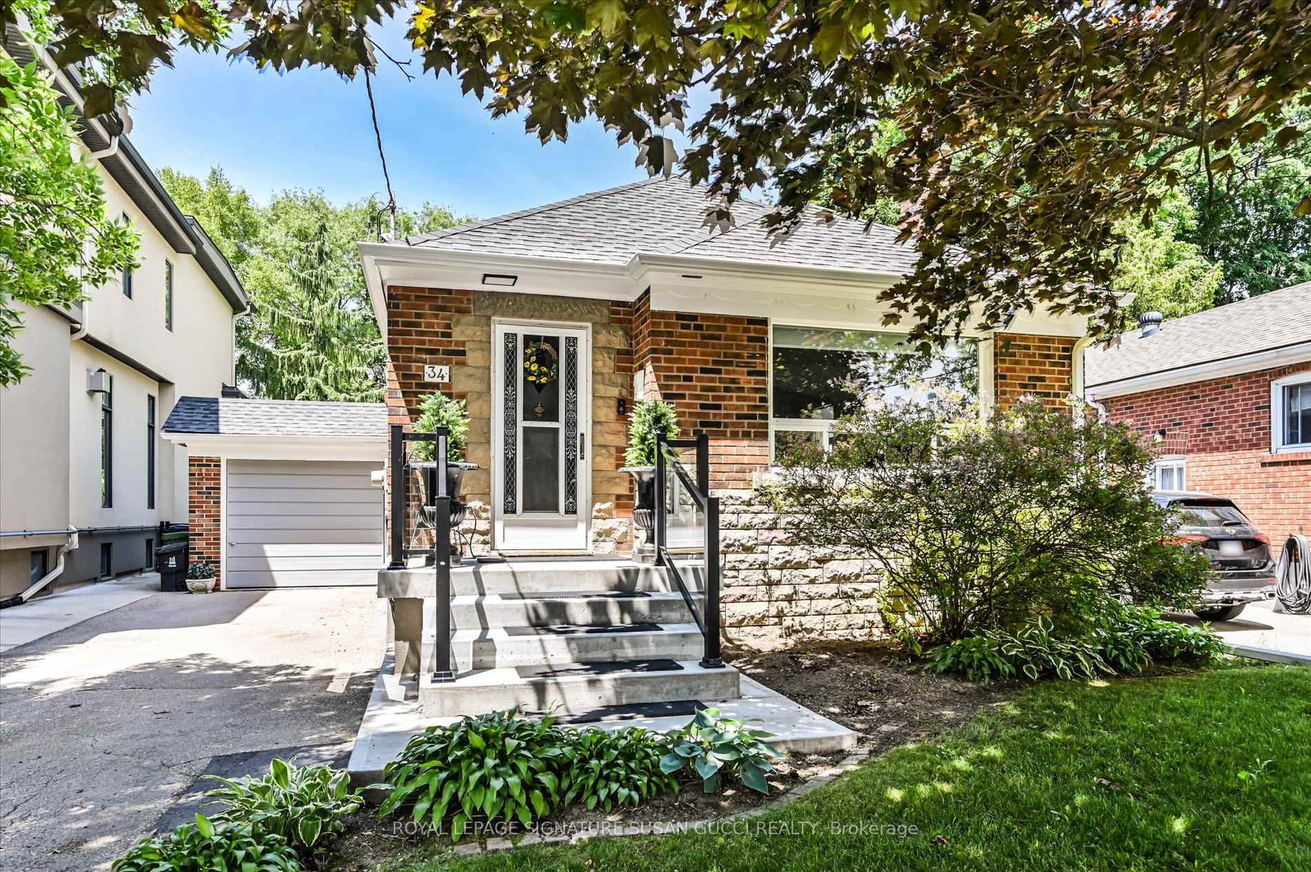 Front of 34 Ferris Road