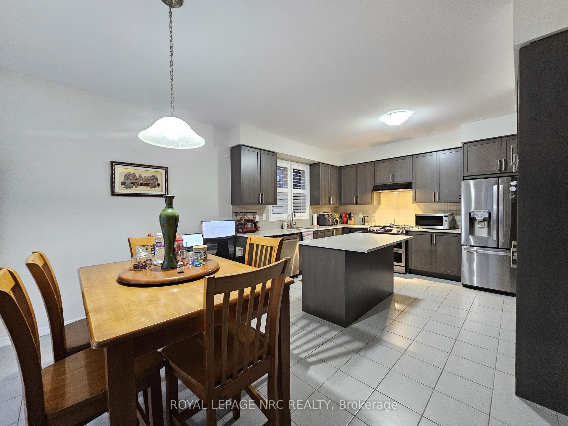 Photo 7 of 04 Vaughn Drive, Thorold, Hurricane/Merrittville — HOMEH