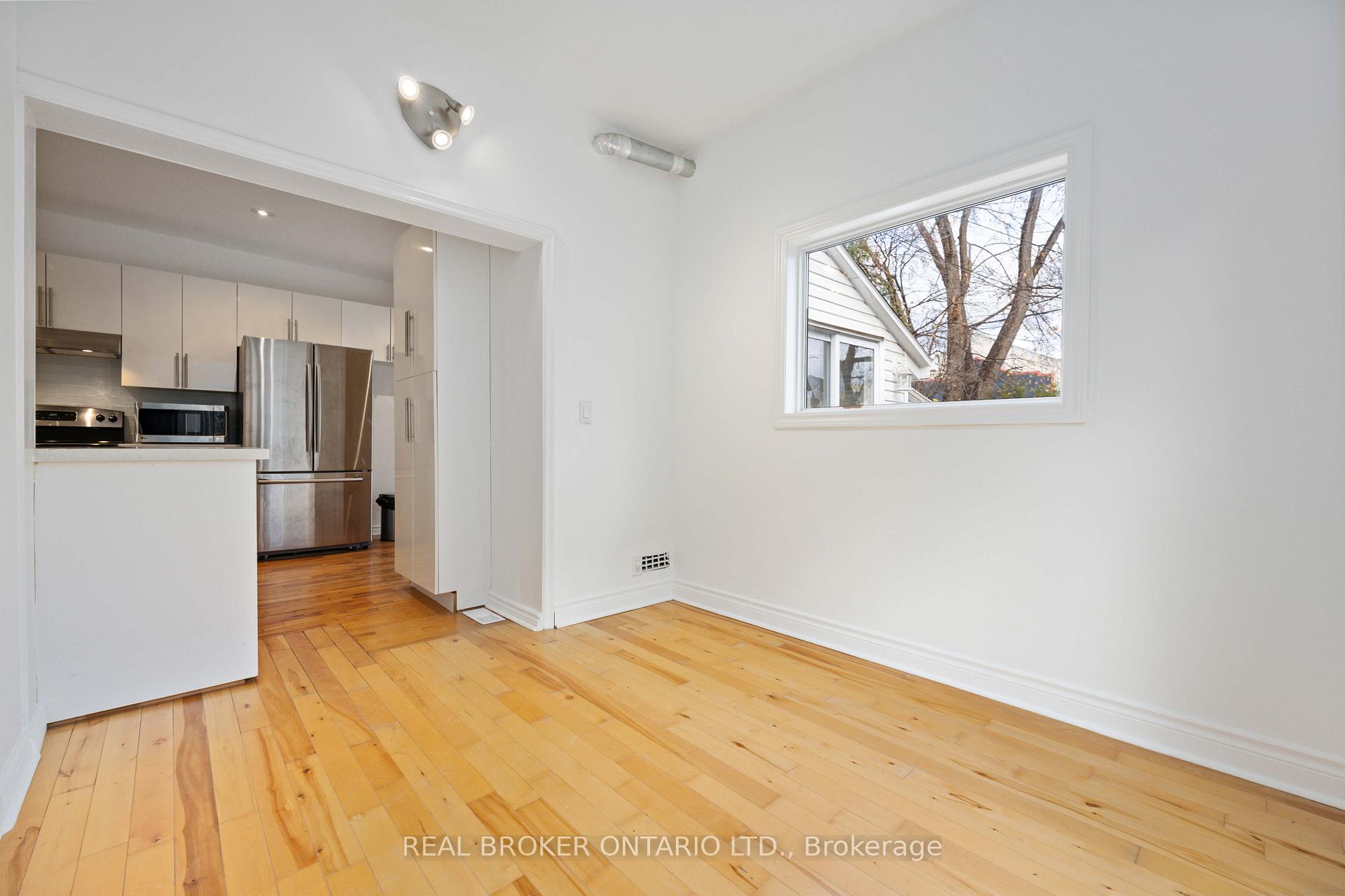 Photo 9 of 15 Luttrell Avenue, Toronto, East End-Danforth — HOMEH
