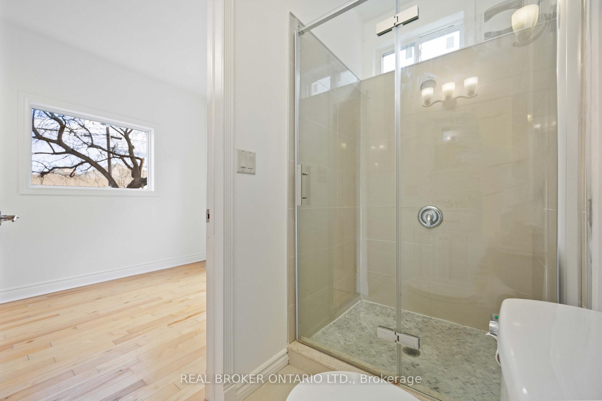 Photo 16 of 15 Luttrell Avenue, Toronto, East End-Danforth — HOMEH