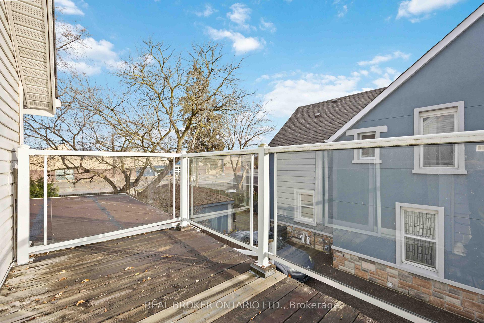 Photo 18 of 15 Luttrell Avenue, Toronto, East End-Danforth — HOMEH