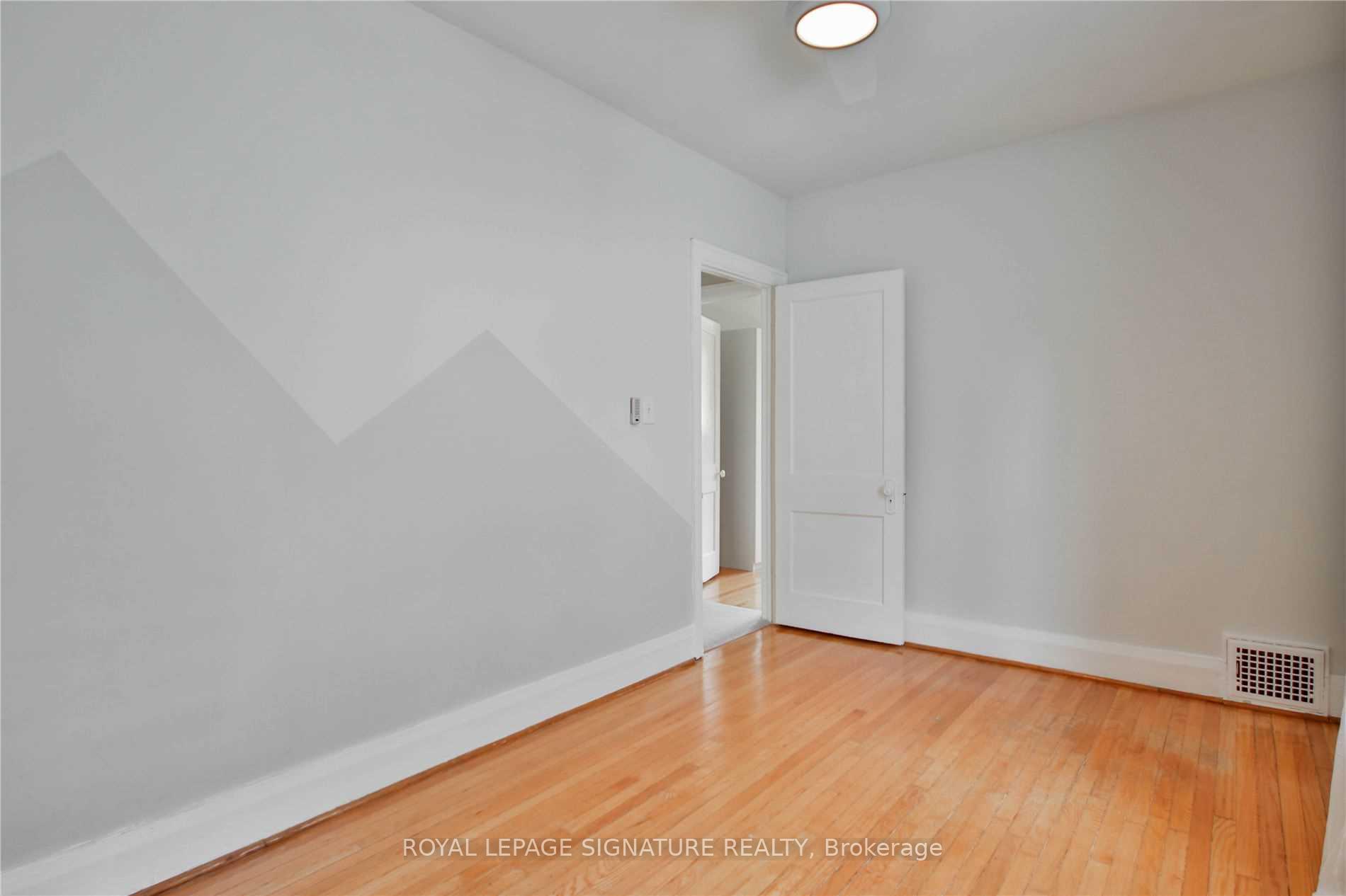 Photo 15 of 637 Milverton Boulevard, Toronto, Danforth — HOMEH