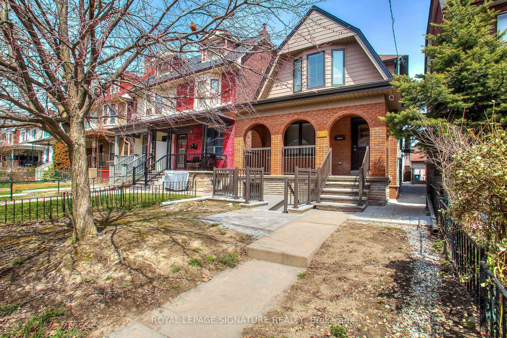Photo 1 of Unit 1, 235 Beatrice Street, Toronto, Palmerston-Little Italy — HOMEH