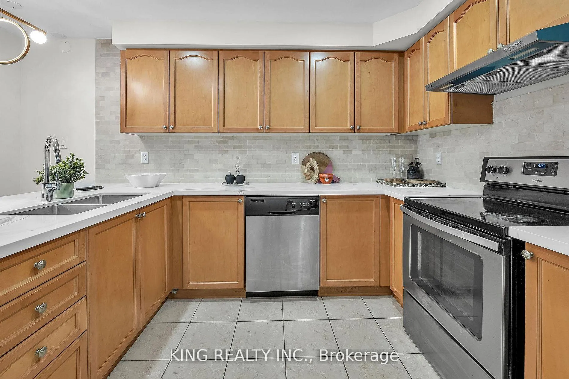 Photo 30 of 245 Septimus Heights, Milton, Harrison — HOMEH