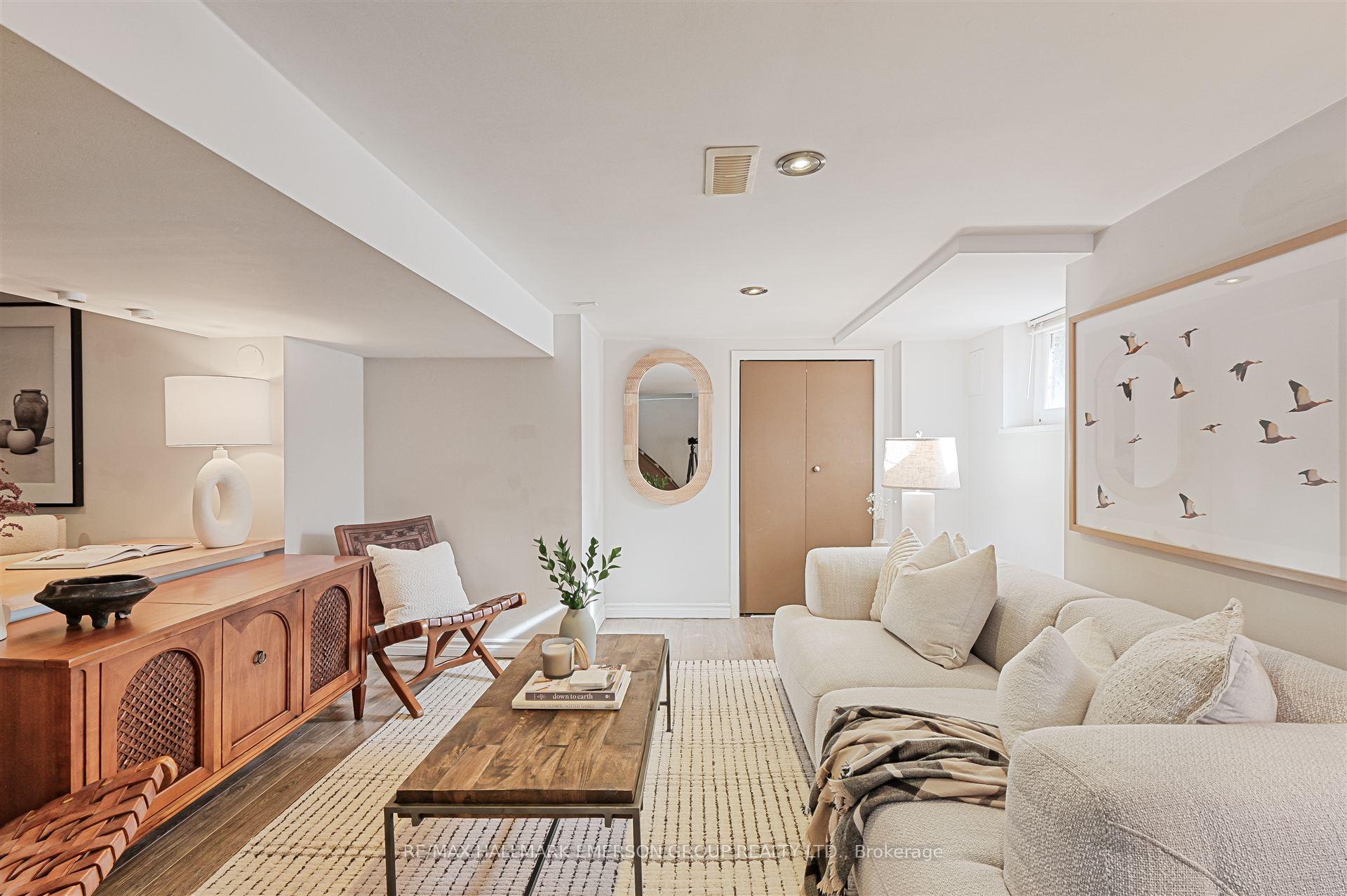 Photo 19 of 158 Roslin Avenue, Toronto, Lawrence Park North — HOMEH