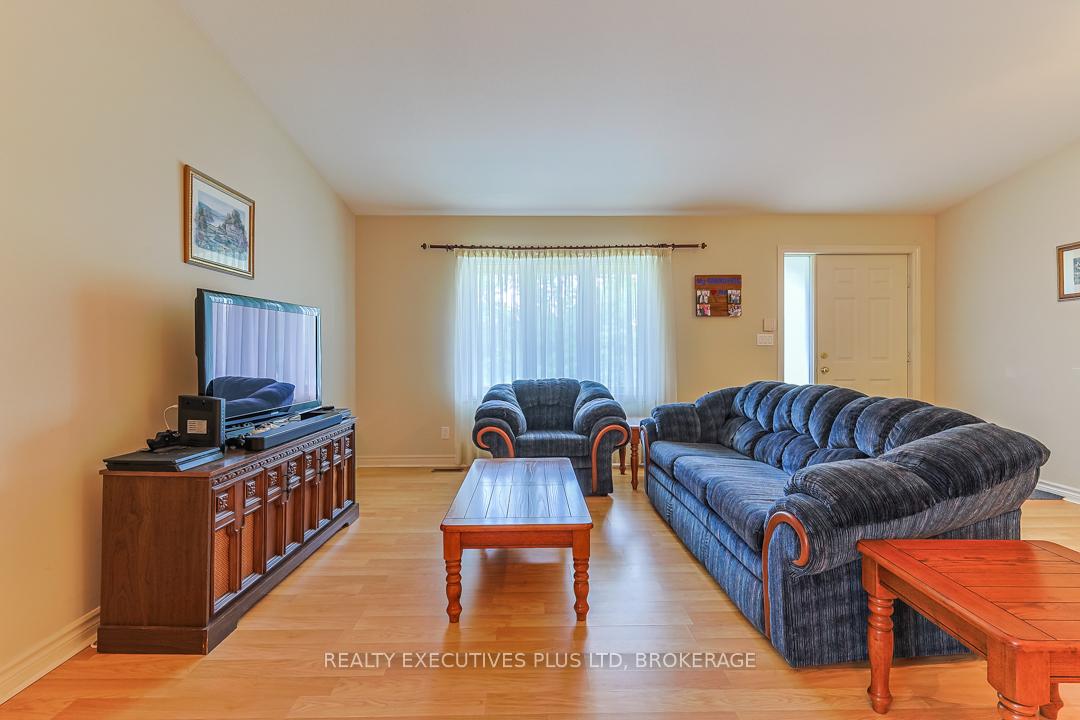 Photo 18 of 1496 Barron Road, Thorold, Port Robinson — HOMEH