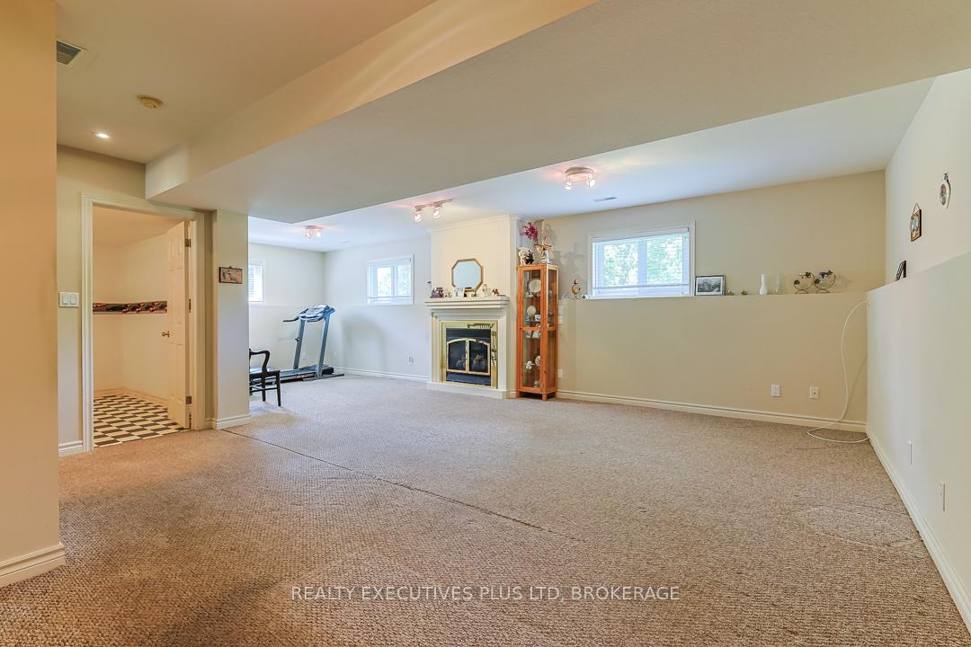 Photo 33 of 1496 Barron Road, Thorold, Port Robinson — HOMEH