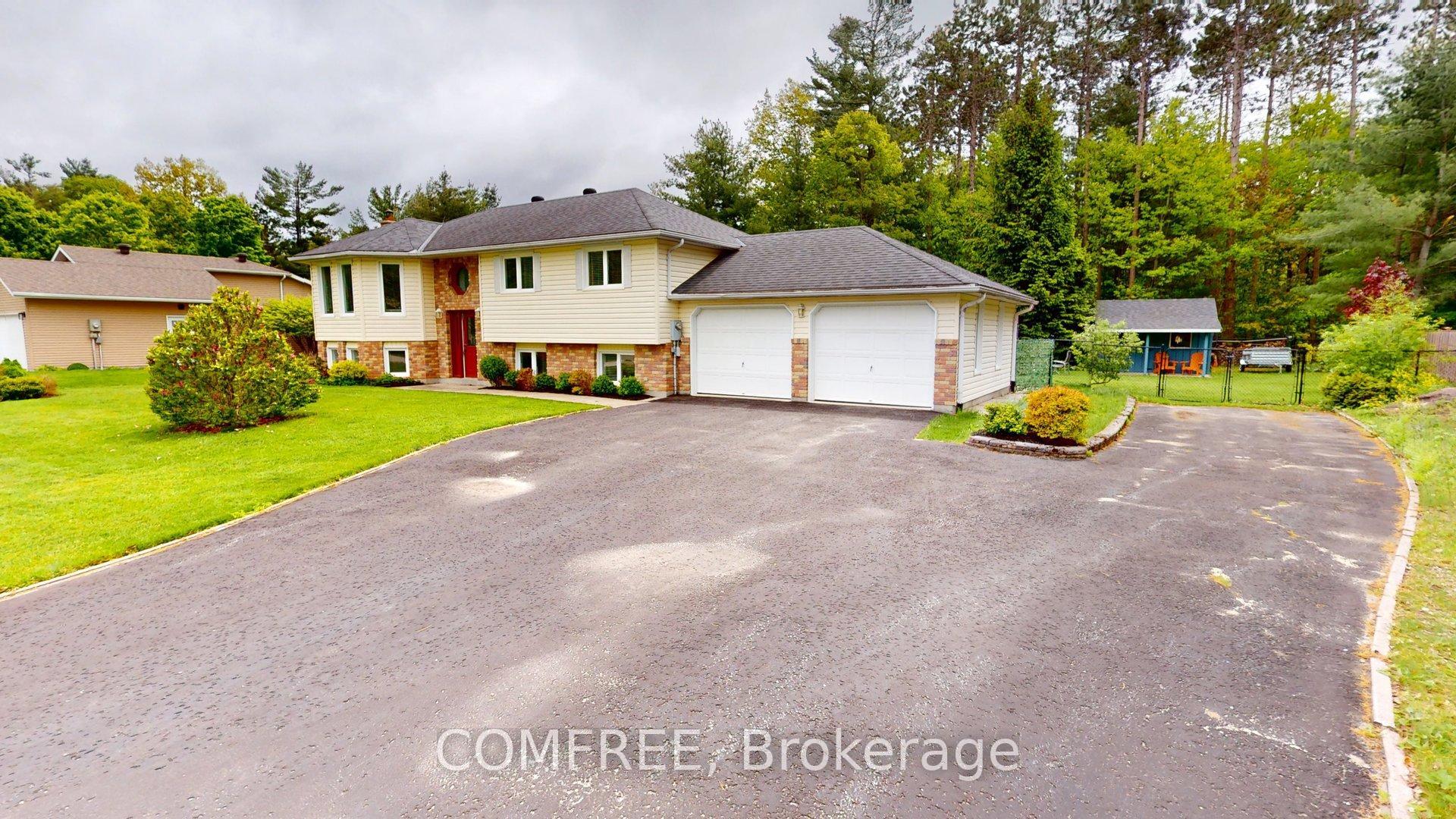 Photo 2 of 63 Bailey Crescent, Tiny, Wyevale — HOMEH