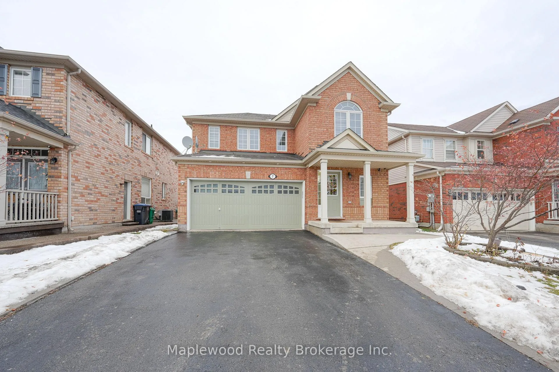 Photo 1 of 7 Chudleigh Avenue, Brampton, Credit Valley — HOMEH