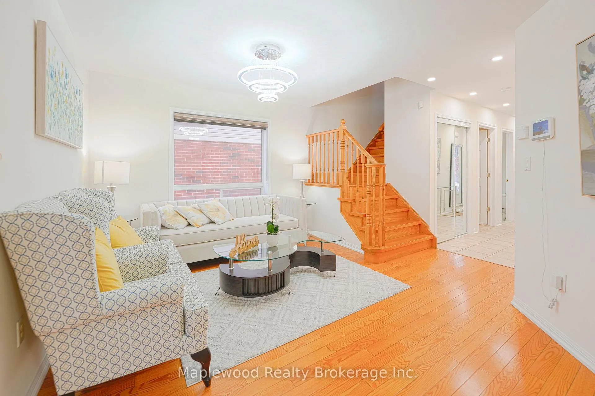 Photo 2 of 7 Chudleigh Avenue, Brampton, Credit Valley — HOMEH
