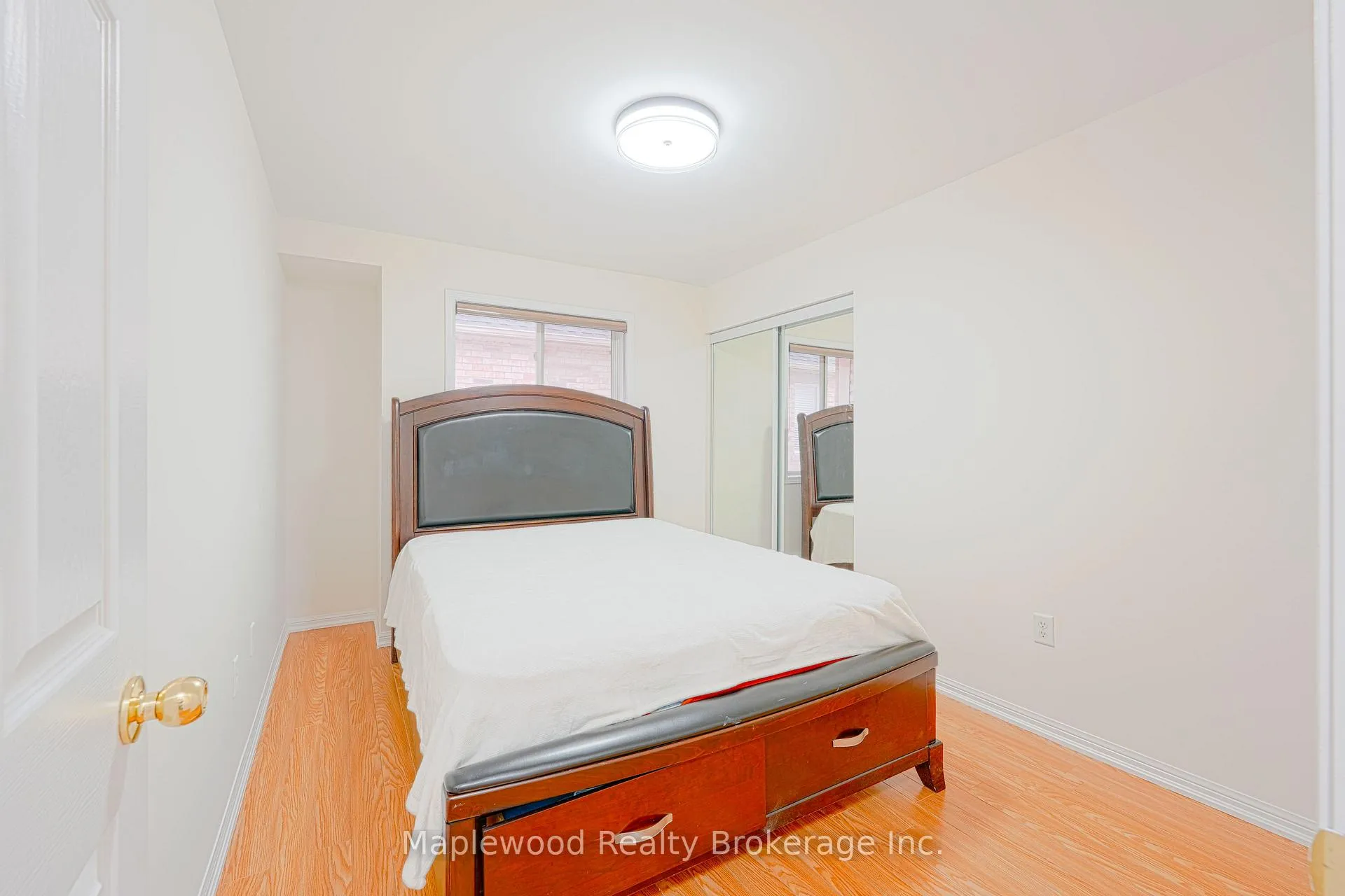 Photo 12 of 7 Chudleigh Avenue, Brampton, Credit Valley — HOMEH