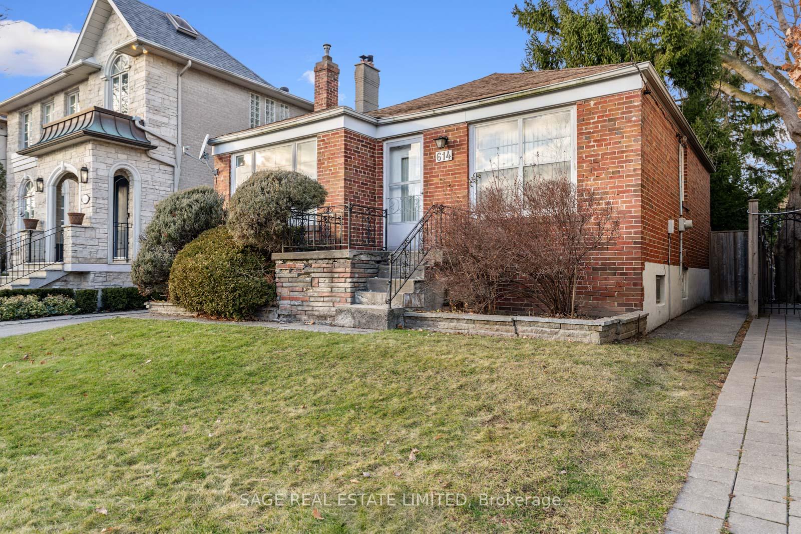 Photo 4 of 614 St Germain Avenue, Toronto, Bedford Park-Nortown — HOMEH