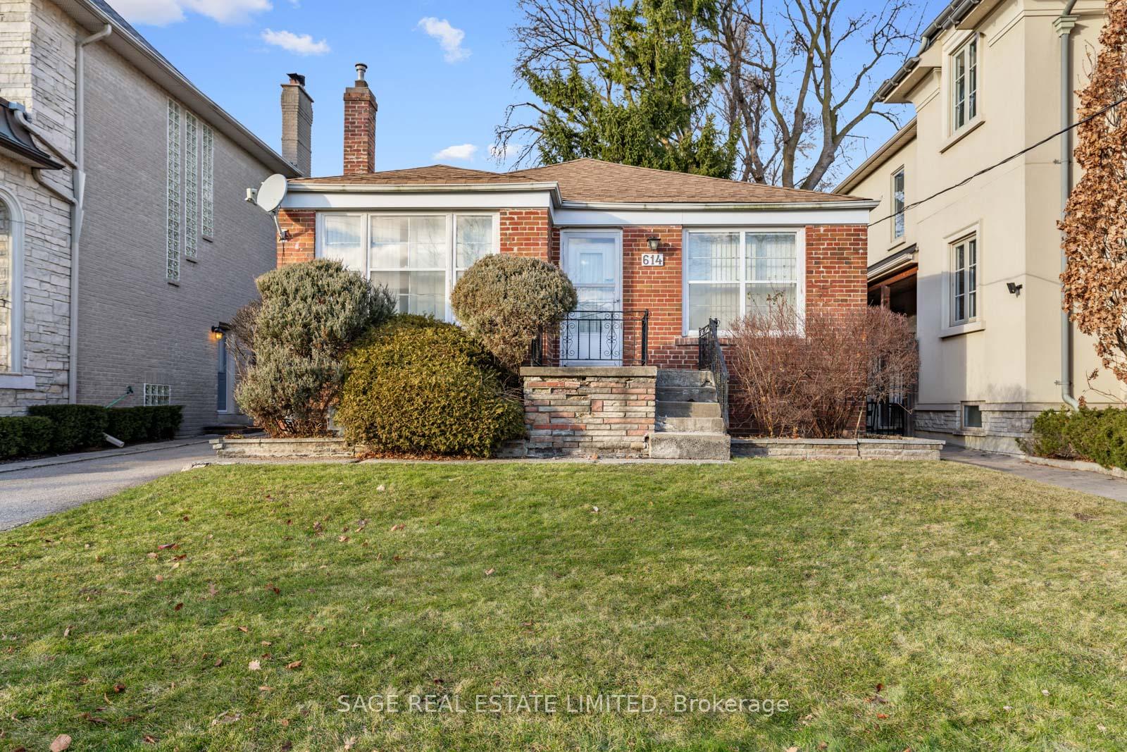 Photo 3 of 614 St Germain Avenue, Toronto, Bedford Park-Nortown — HOMEH