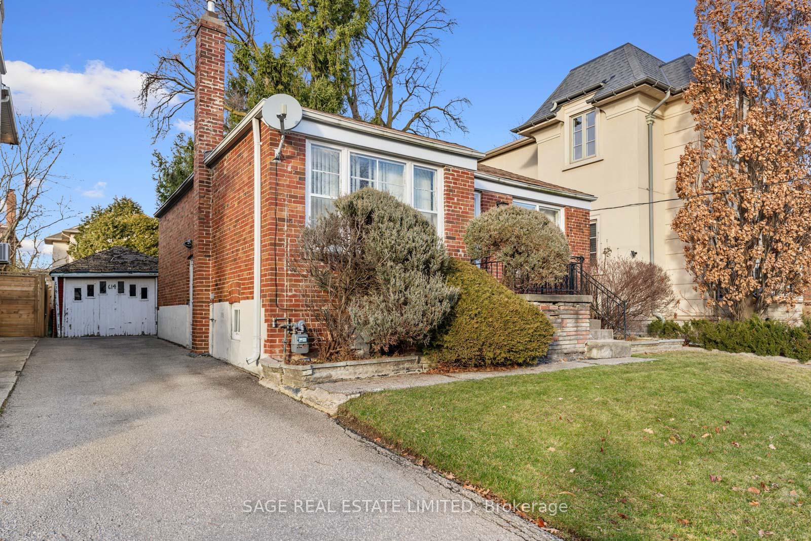 Photo 32 of 614 St Germain Avenue, Toronto, Bedford Park-Nortown — HOMEH