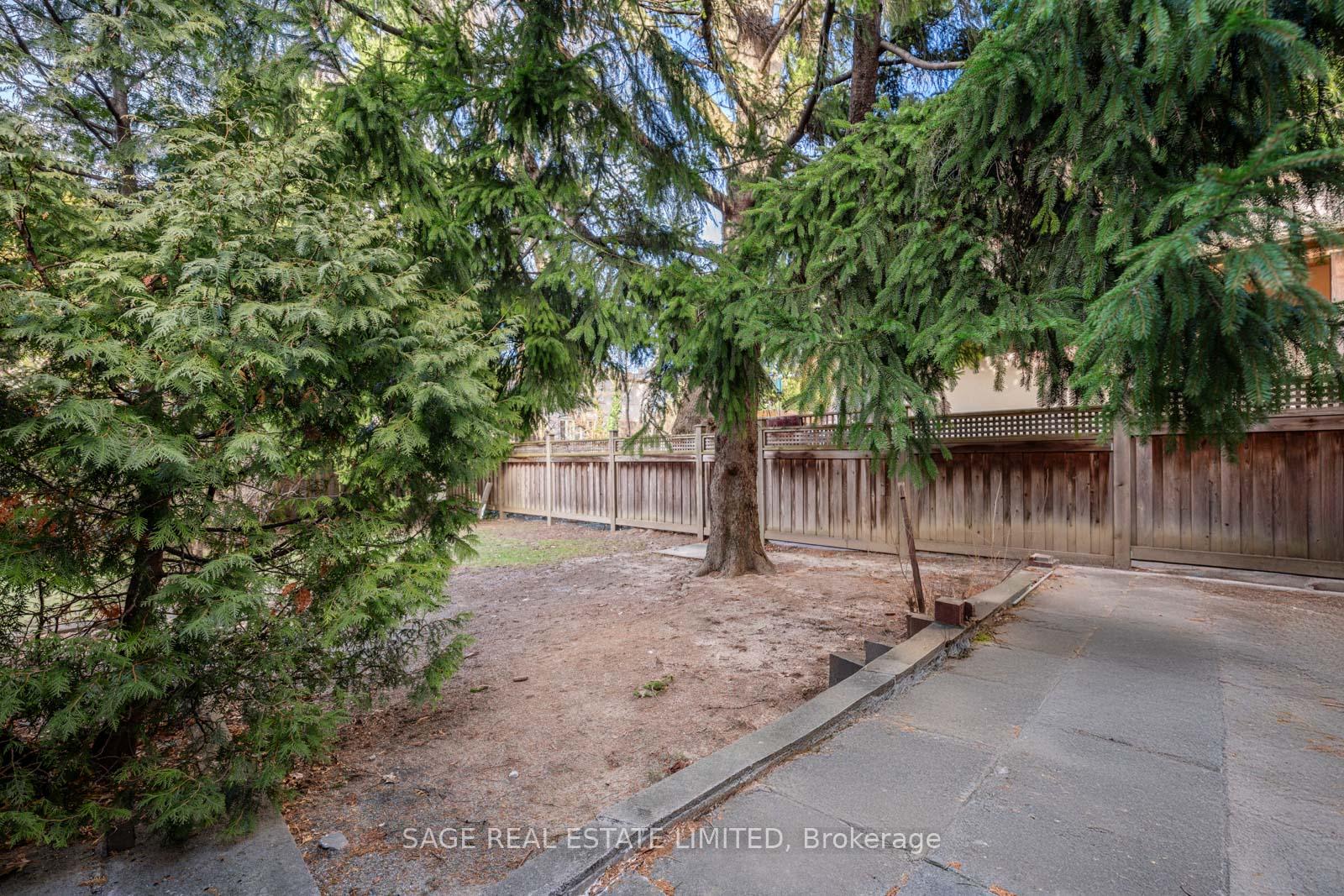 Photo 7 of 614 St Germain Avenue, Toronto, Bedford Park-Nortown — HOMEH