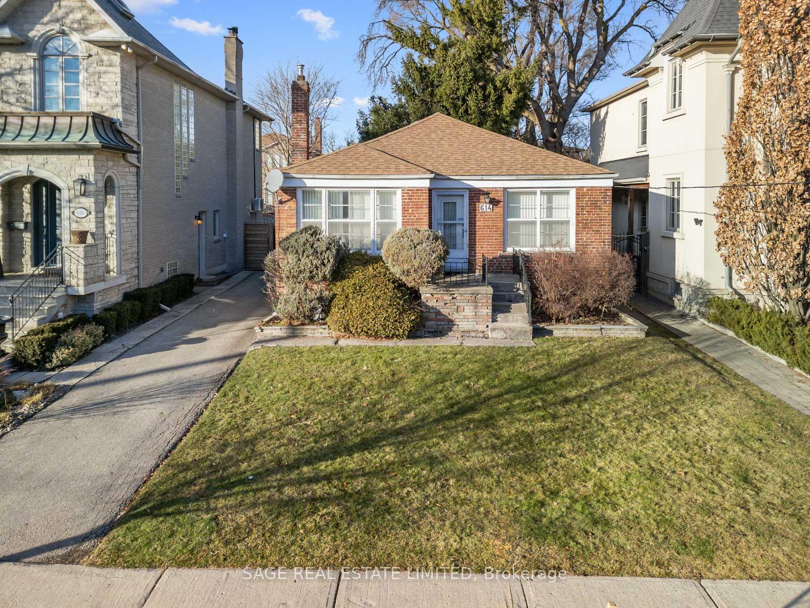 Photo 14 of 614 St Germain Avenue, Toronto, Bedford Park-Nortown — HOMEH