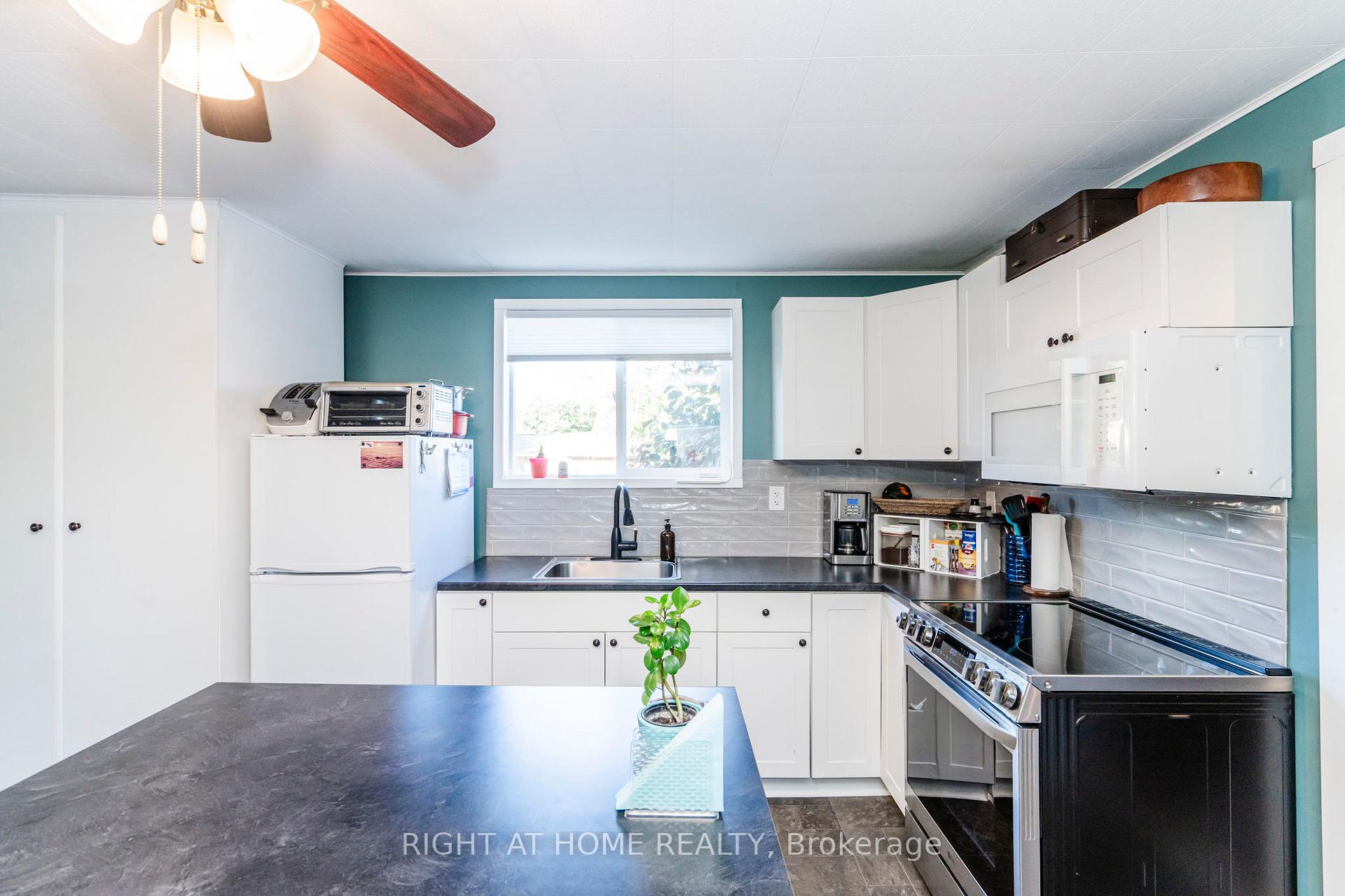 Photo 11 of 229 William Street, Tay, Victoria Harbour — HOMEH