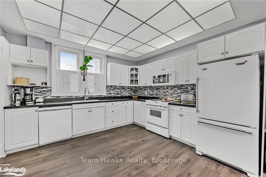 Photo 13 of 501 Talbot Street, Tay, Port McNicoll — HOMEH