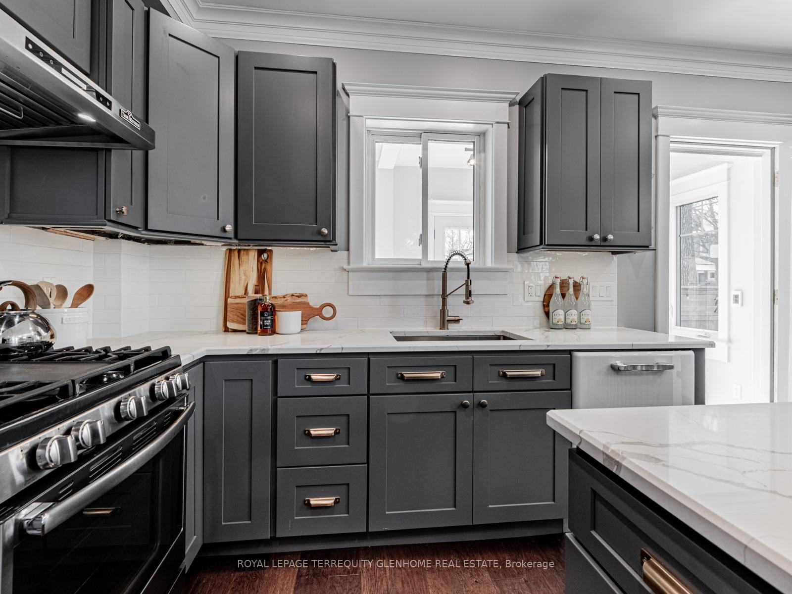 Photo 10 of 140 Monarch Park Avenue, Toronto, Danforth — HOMEH