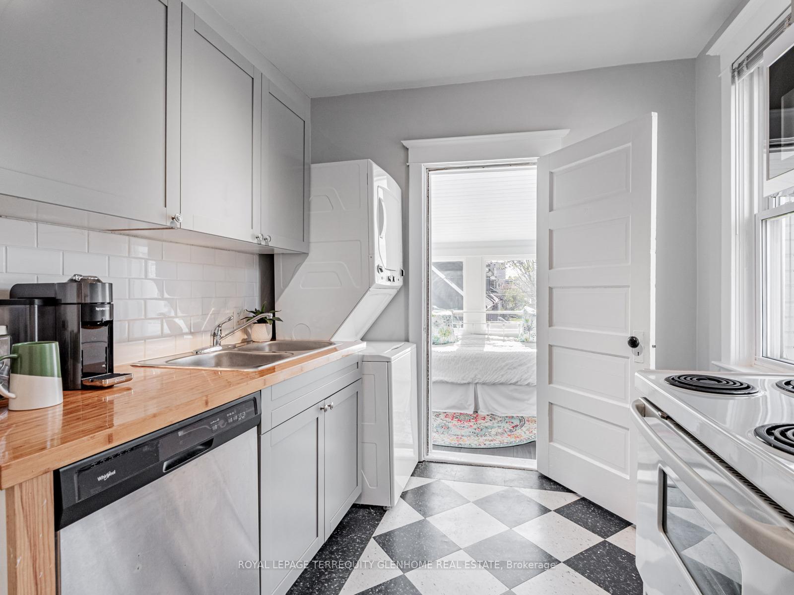 Photo 19 of 140 Monarch Park Avenue, Toronto, Danforth — HOMEH