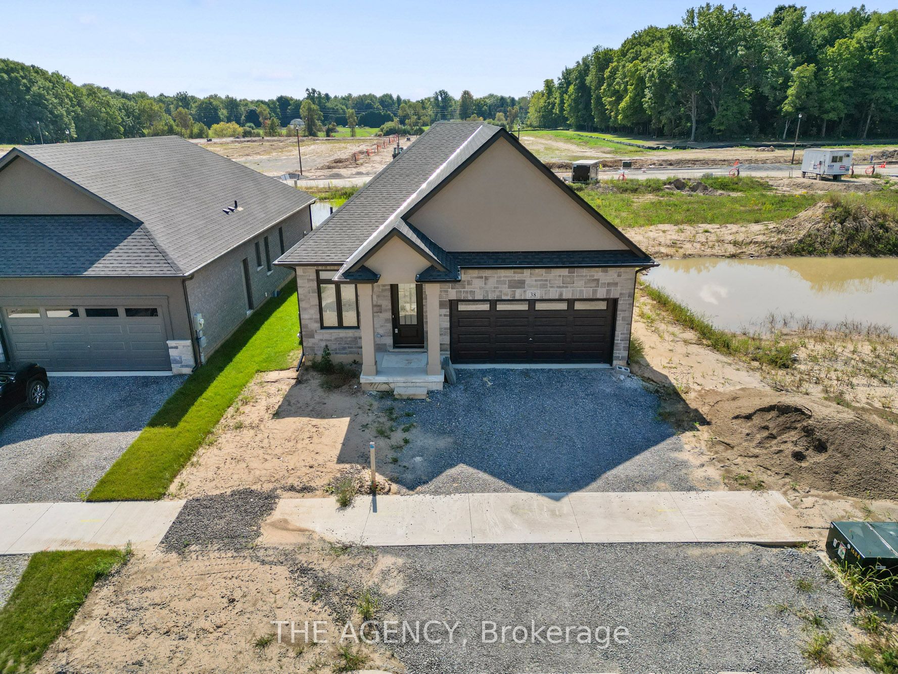 Photo 39 of 38 Marie Street, Pelham, Fonthill — HOMEH
