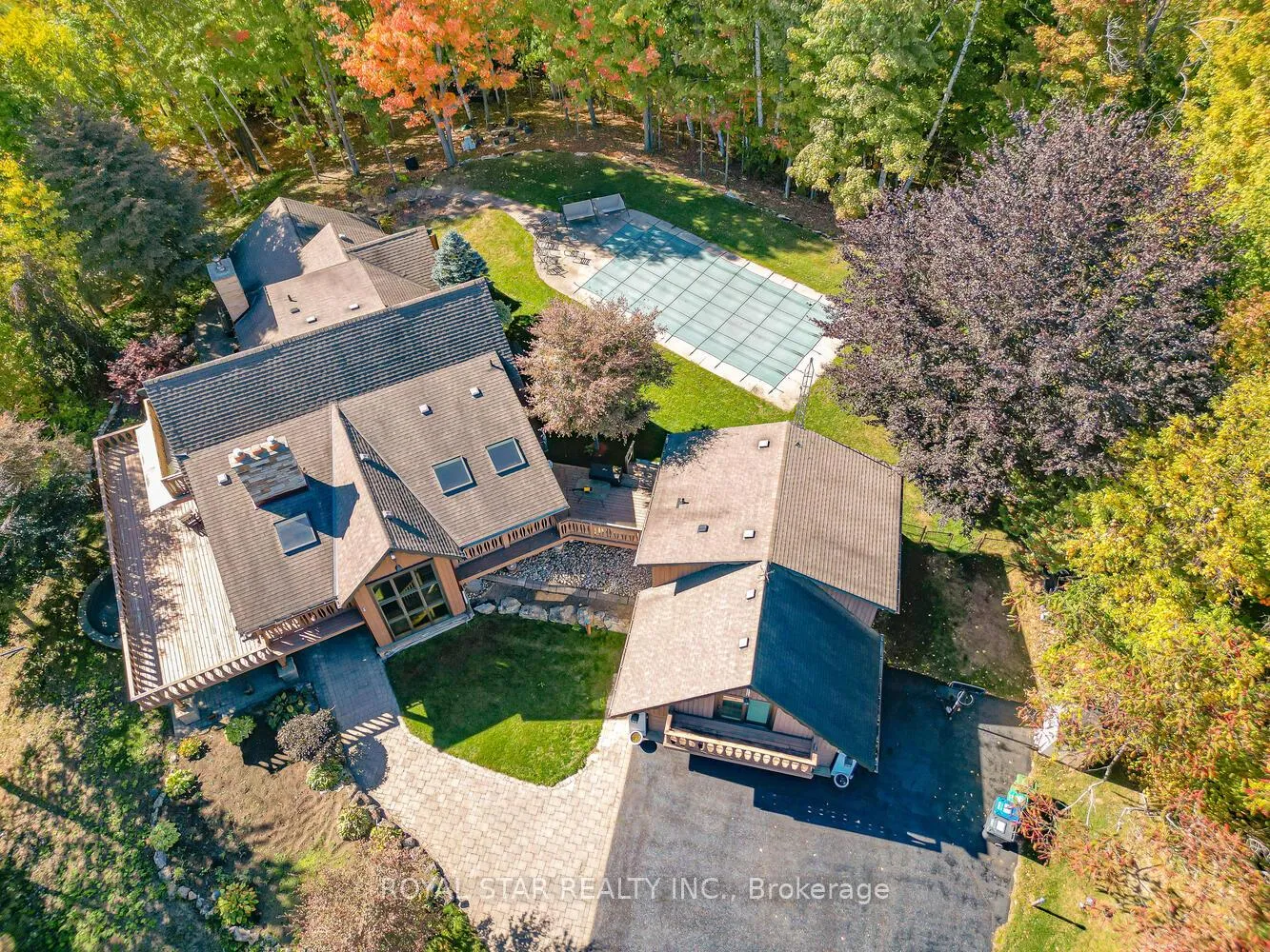 Photo 4 of 29 Cedar Drive, Caledon, Rural Caledon — HOMEH