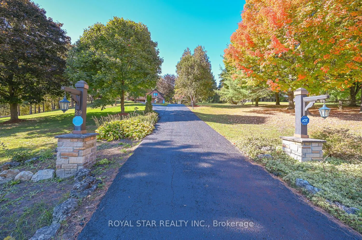 Photo 5 of 29 Cedar Drive, Caledon, Rural Caledon — HOMEH