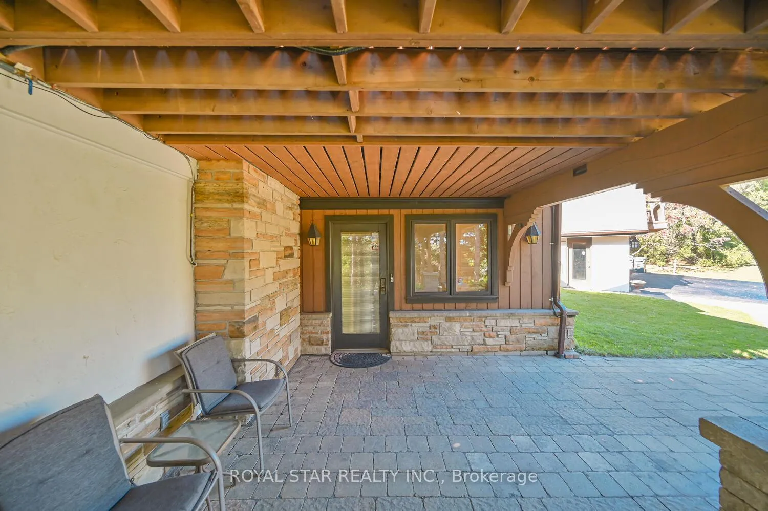 Photo 7 of 29 Cedar Drive, Caledon, Rural Caledon — HOMEH