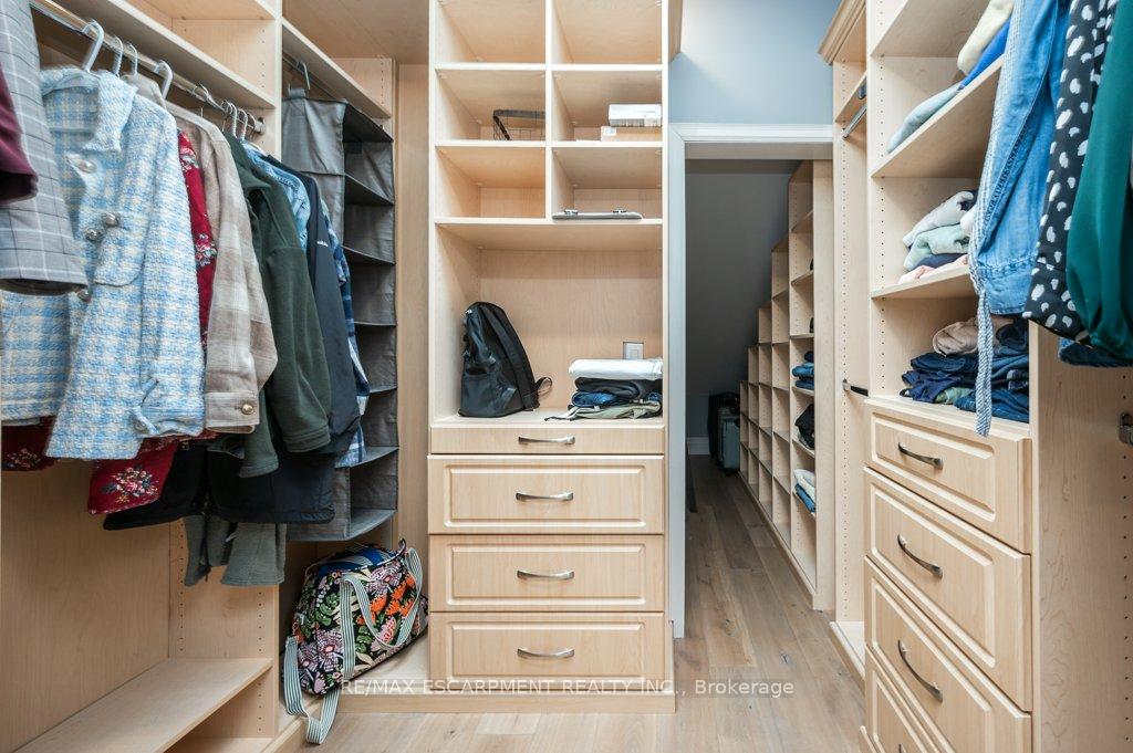 Photo 30 of 820 Cosburn Avenue, Toronto, East York — HOMEH
