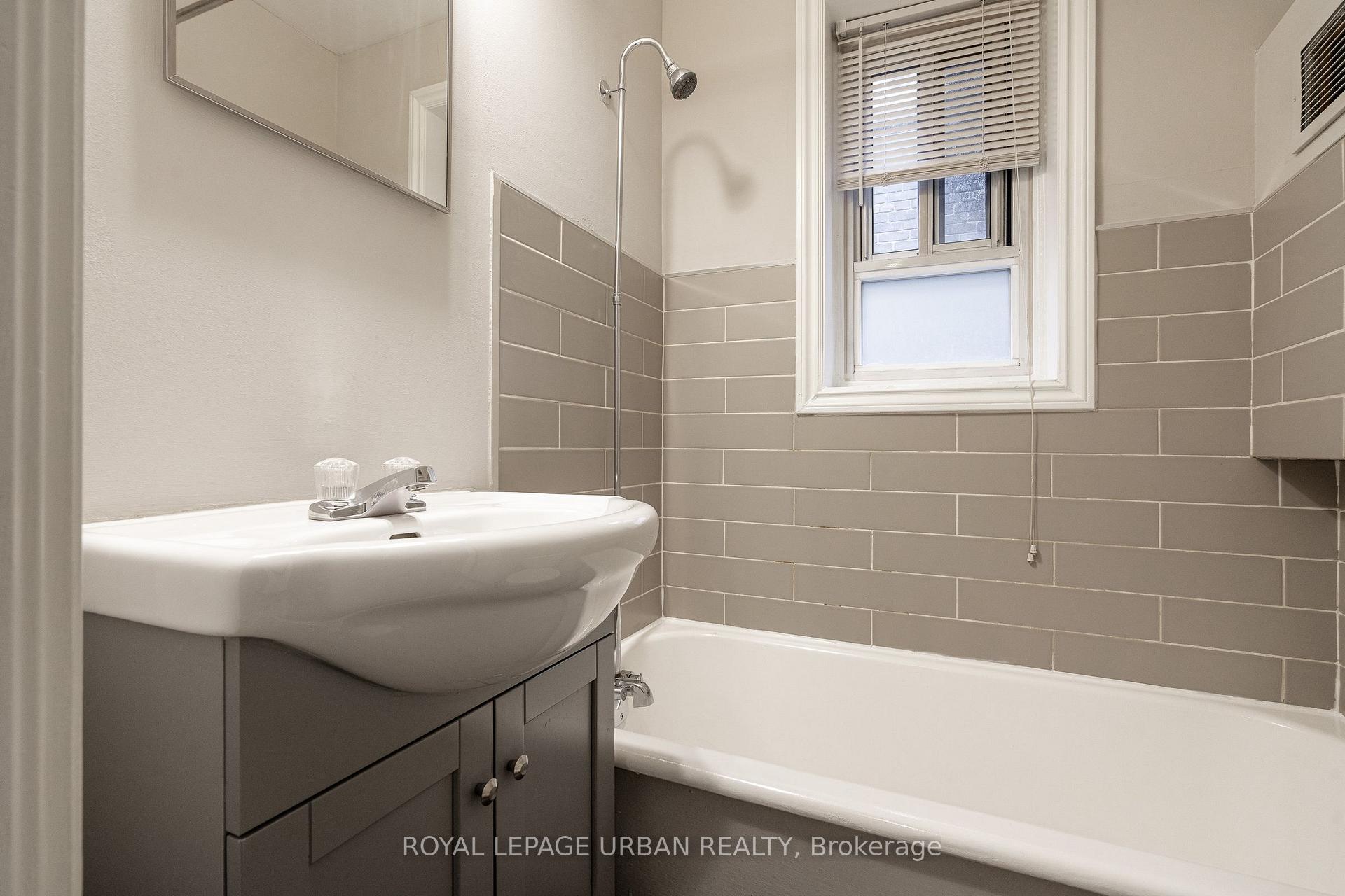 Photo 5 of Unit 310, 54 Maitland Street, Toronto, Church-Yonge Corridor — HOMEH