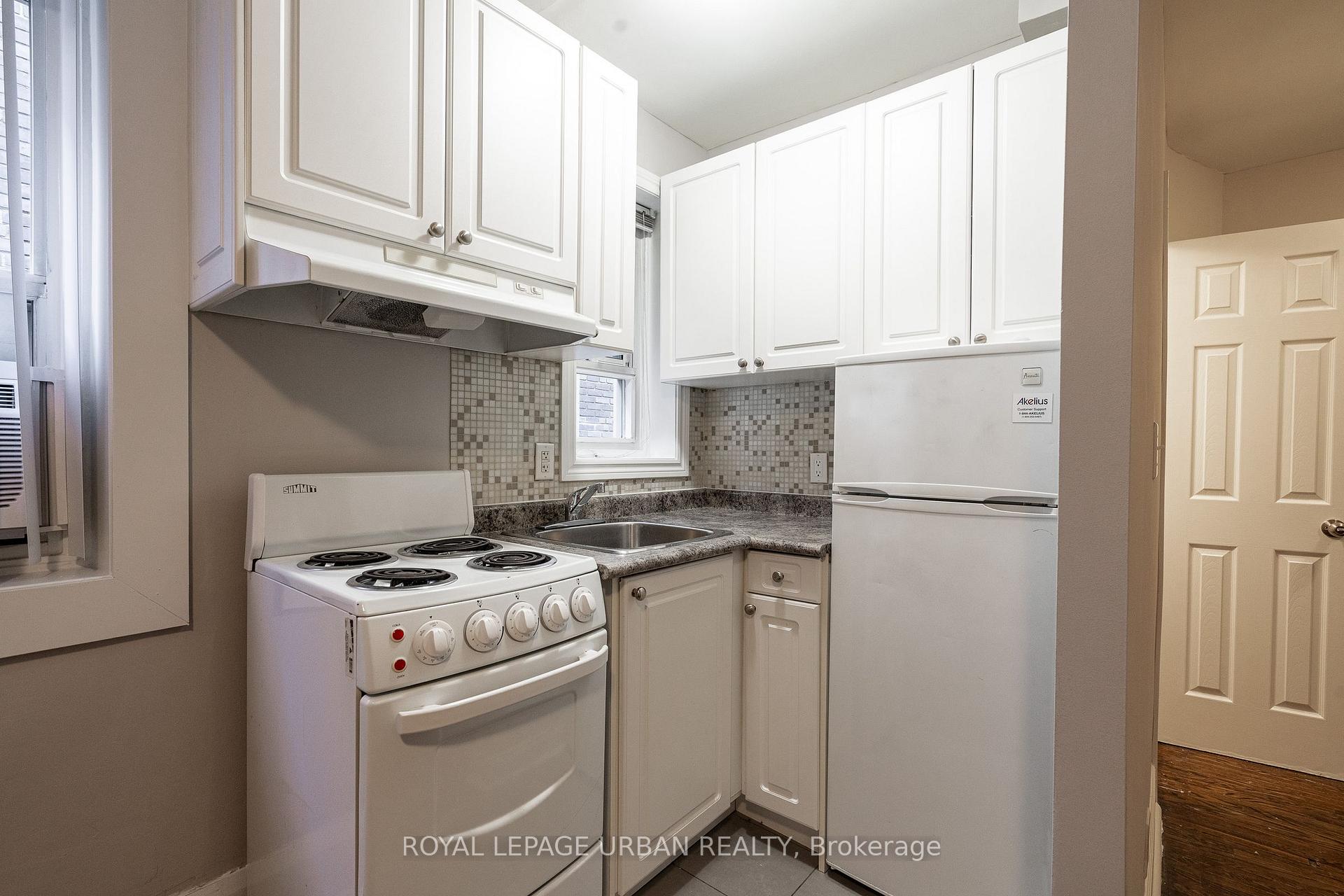 Photo 6 of Unit 310, 54 Maitland Street, Toronto, Church-Yonge Corridor — HOMEH