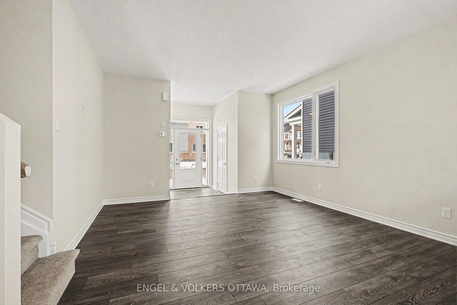 Photo 2 of 149 Ryan Reynolds Way, Ottawa, Avalon West — HOMEH