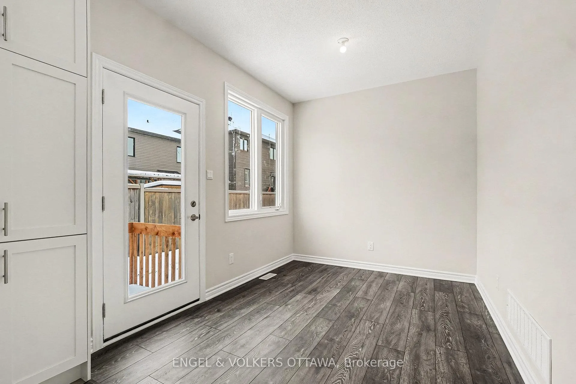 Photo 4 of 149 Ryan Reynolds Way, Ottawa, Avalon West — HOMEH