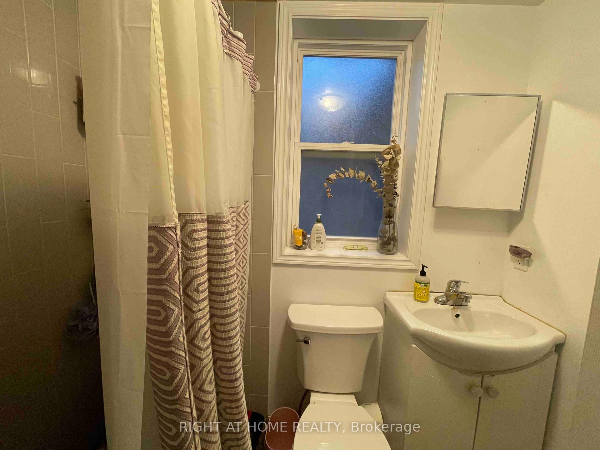 Photo 10 of Unit 2, 715 Ossington Avenue, Toronto, Palmerston-Little Italy — HOMEH