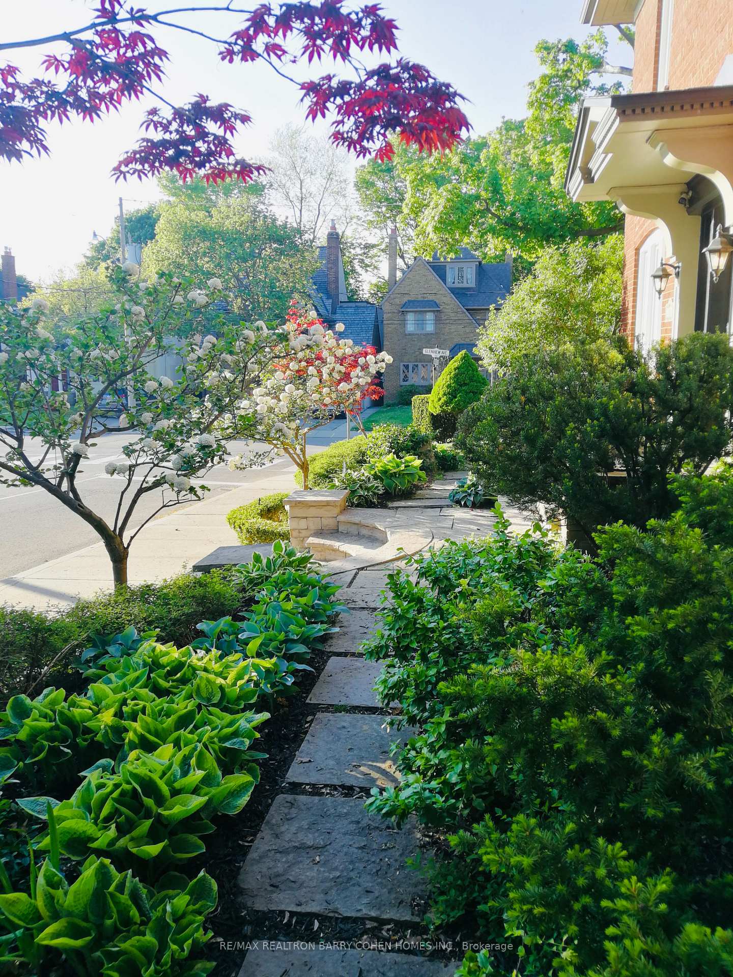 Photo 2 of 115 Glenview Avenue, Toronto, Lawrence Park South — HOMEH