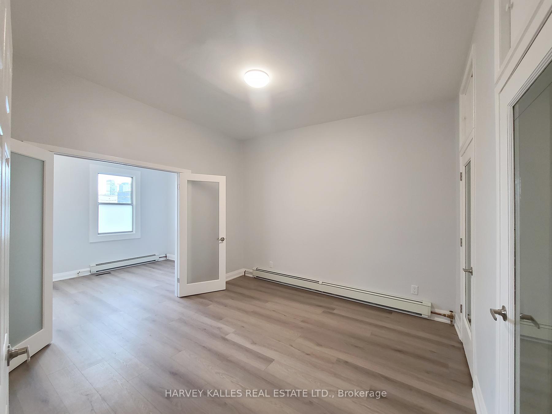 Photo 2 of Unit 2nd flr, 204 Augusta Avenue, Toronto, Kensington-Chinatown — HOMEH