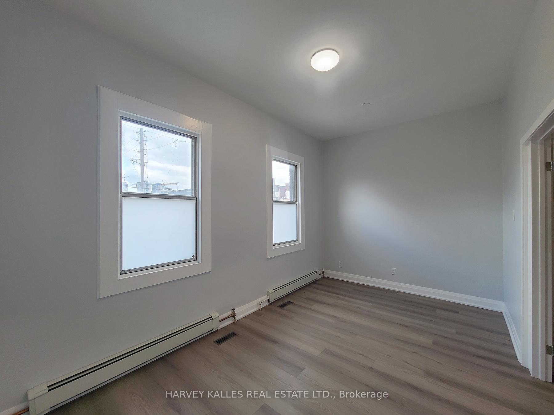 Photo 5 of Unit 2nd flr, 204 Augusta Avenue, Toronto, Kensington-Chinatown — HOMEH