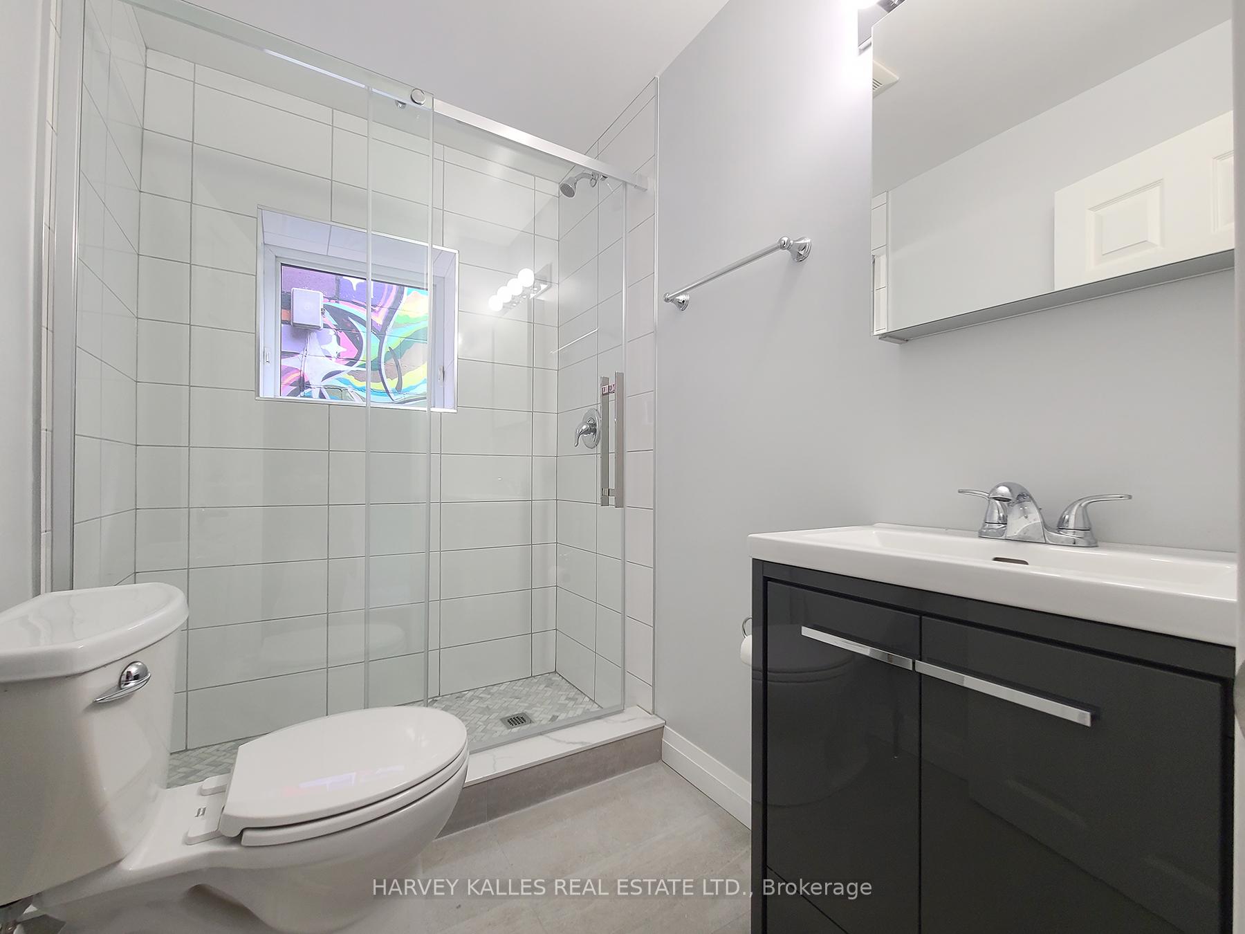 Photo 6 of Unit 2nd flr, 204 Augusta Avenue, Toronto, Kensington-Chinatown — HOMEH