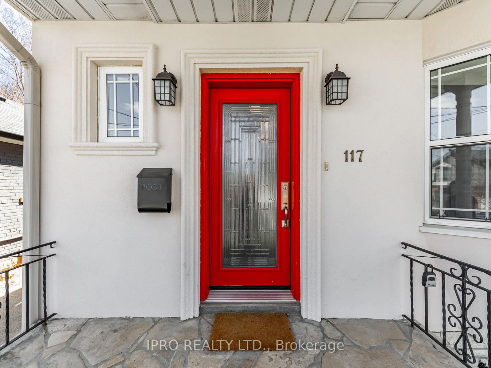 Photo 3 of 117 Virginia Avenue, Toronto, Danforth Village-East York — HOMEH