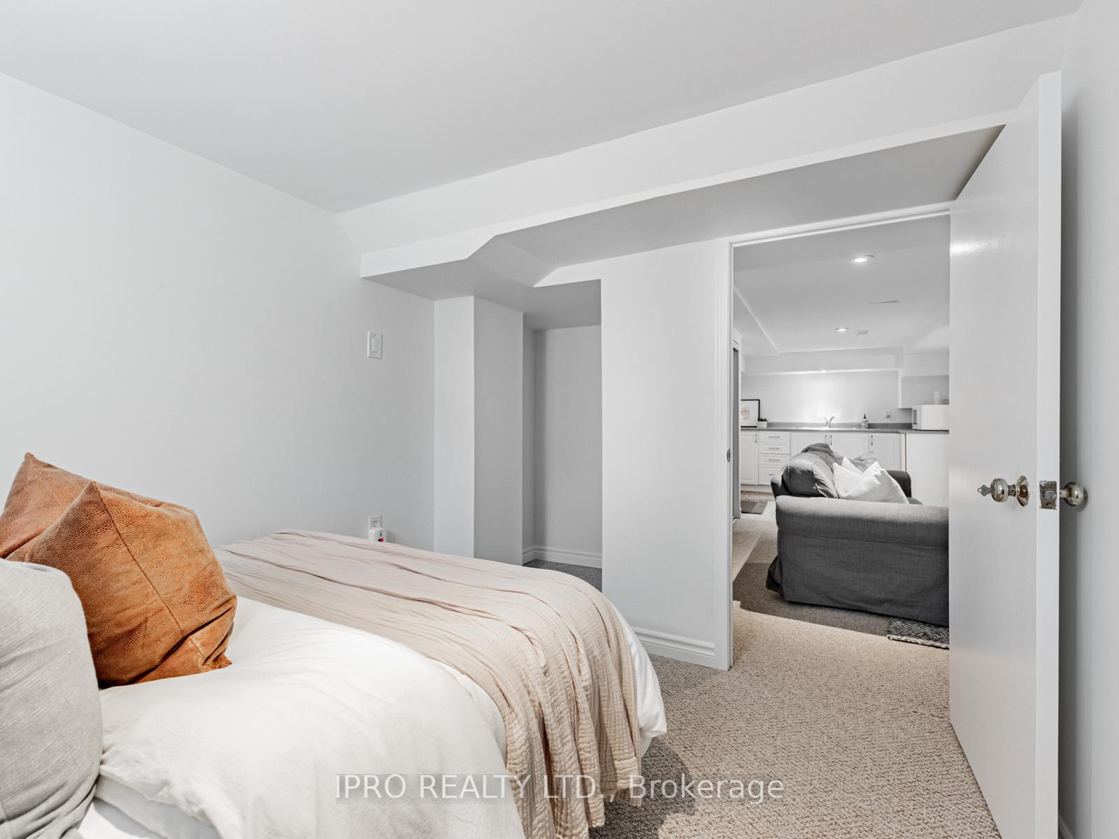 Photo 33 of 117 Virginia Avenue, Toronto, Danforth Village-East York — HOMEH