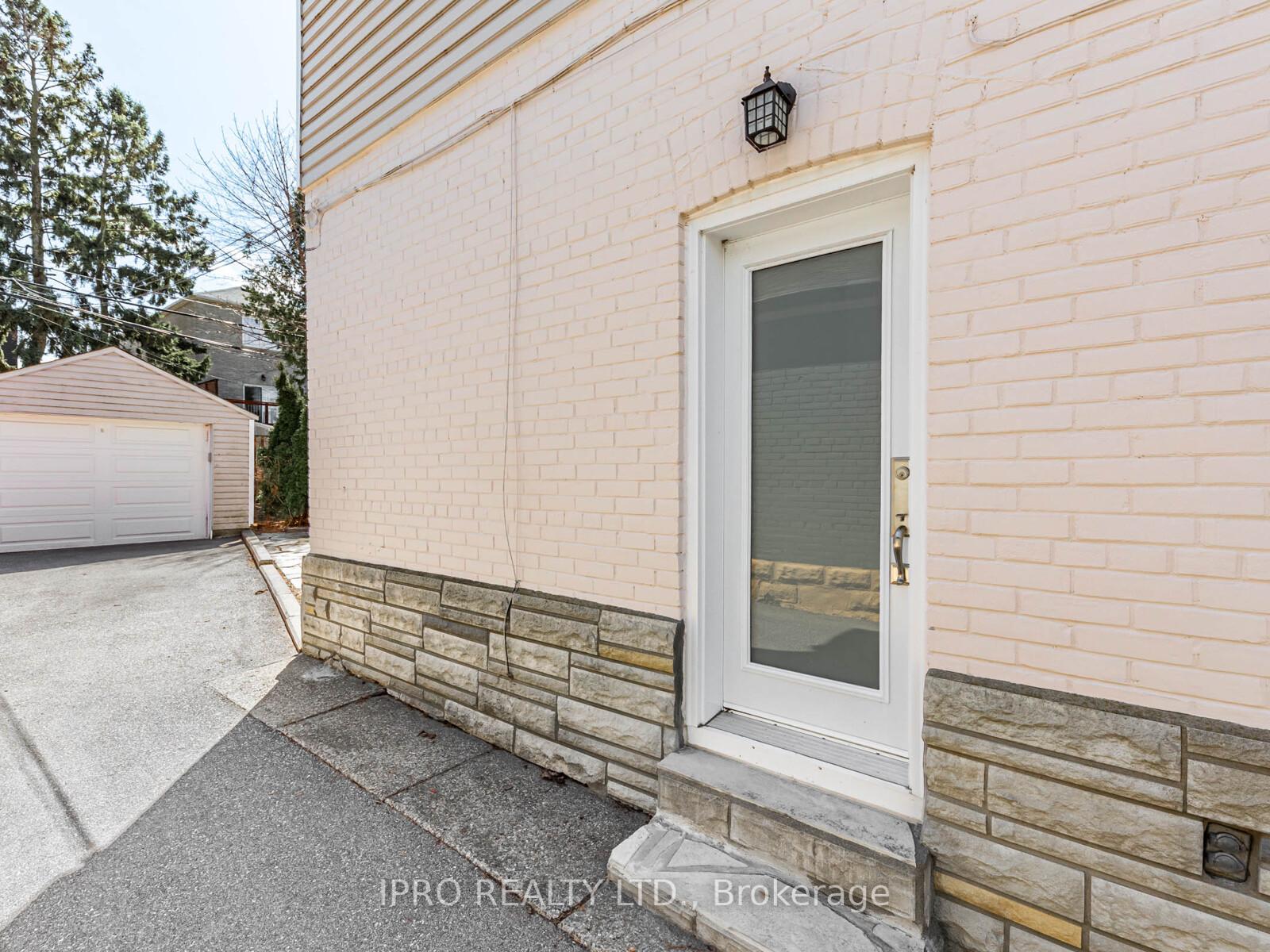 Photo 38 of 117 Virginia Avenue, Toronto, Danforth Village-East York — HOMEH