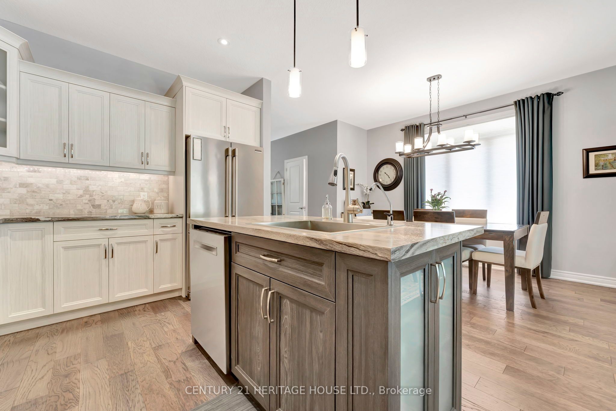 Photo 53 of 23 Hampton Street, Brant, Paris — HOMEH
