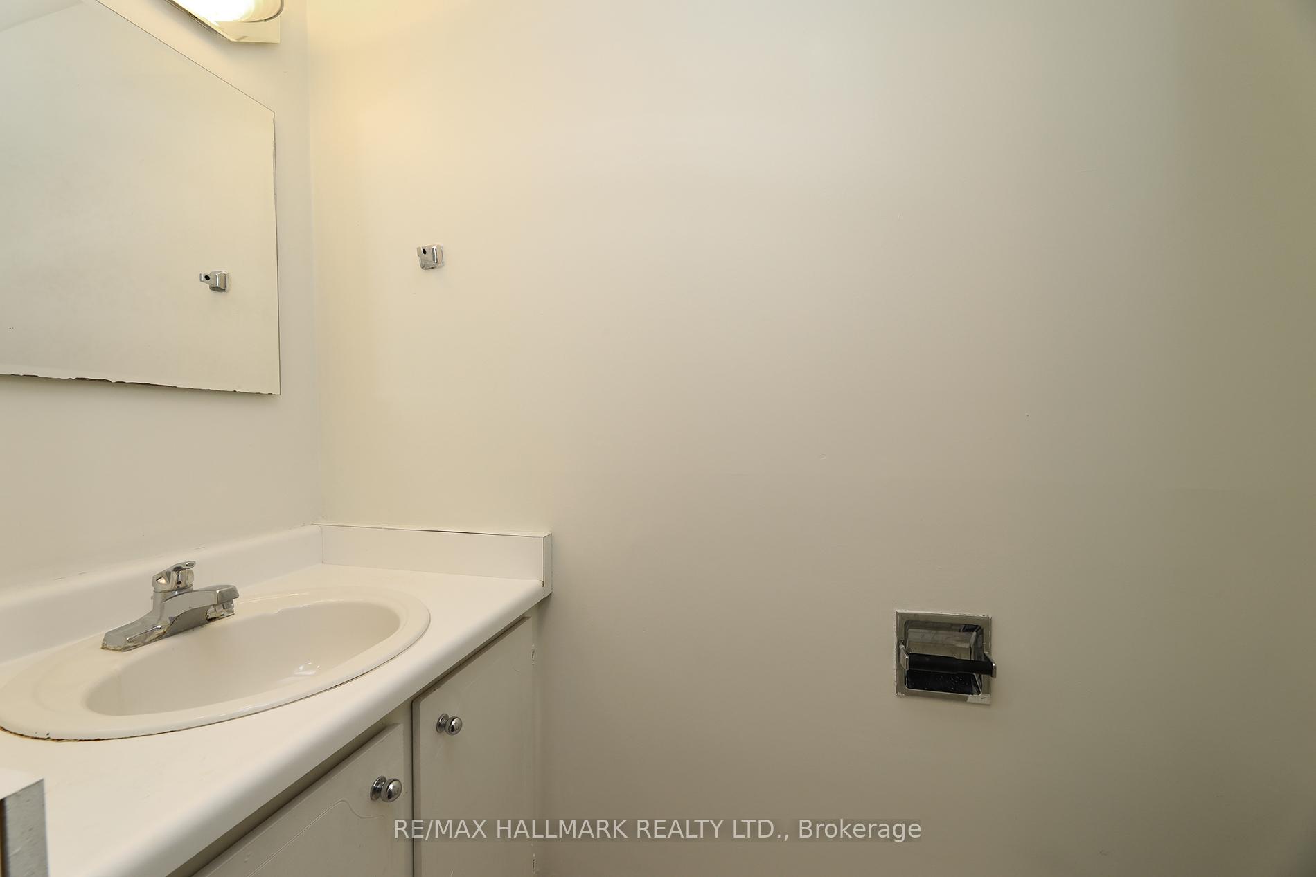 Photo 18 of 225 Roslin Avenue, Toronto, Lawrence Park North — HOMEH