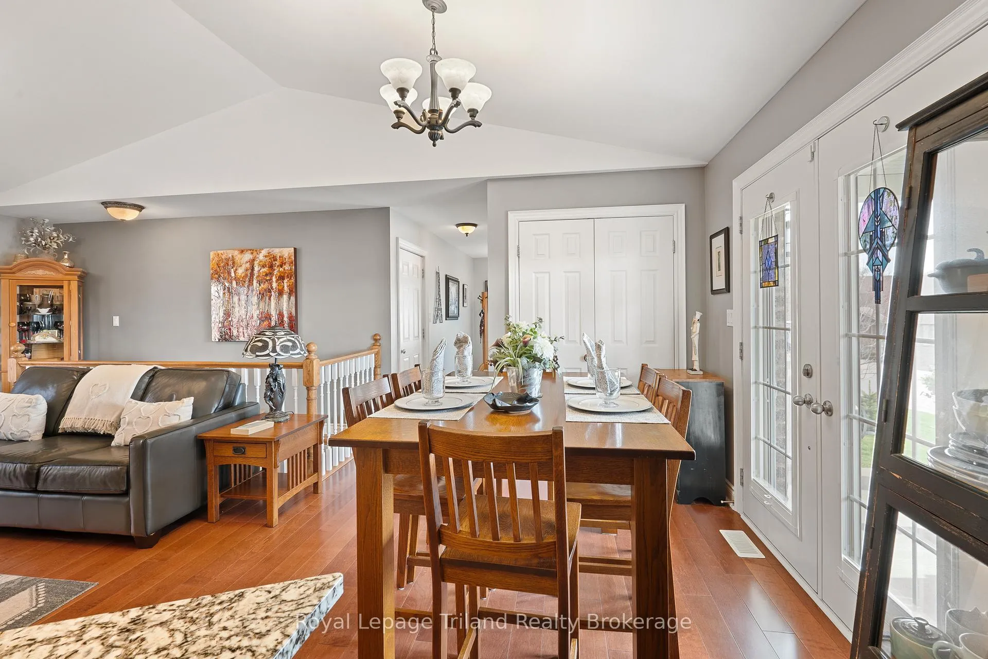 Photo 11 of 4 Clayton Street, West Perth, Mitchell — HOMEH