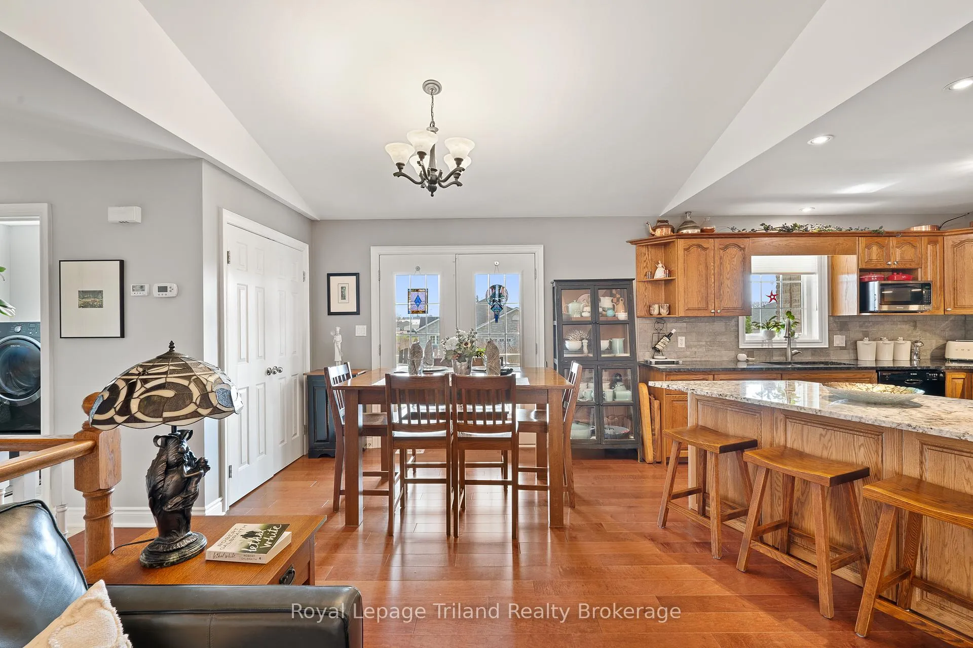 Photo 13 of 4 Clayton Street, West Perth, Mitchell — HOMEH