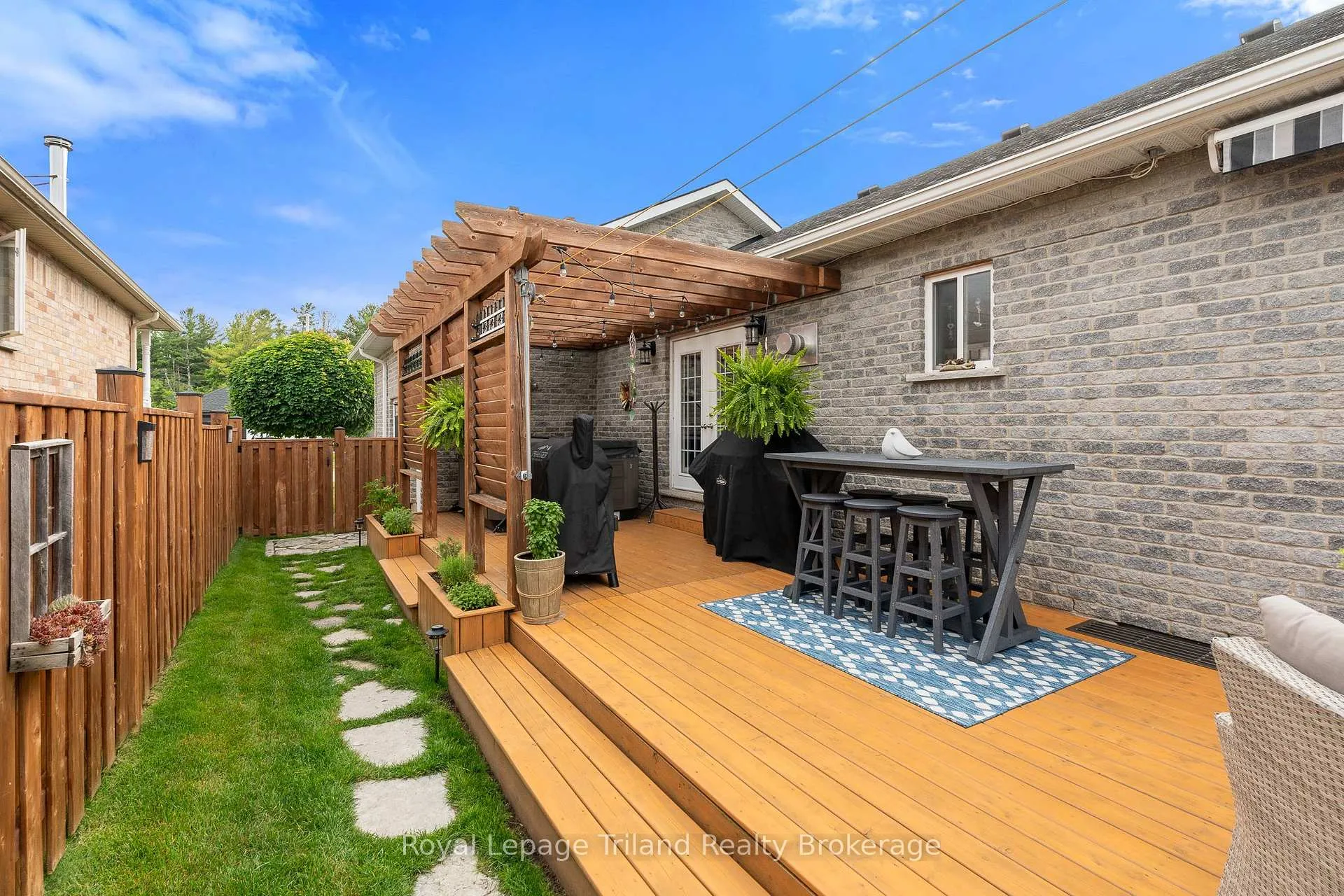 Photo 38 of 4 Clayton Street, West Perth, Mitchell — HOMEH